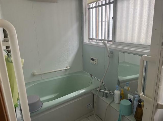 1970s wood house, 7-min walk to station, Shizuoka
