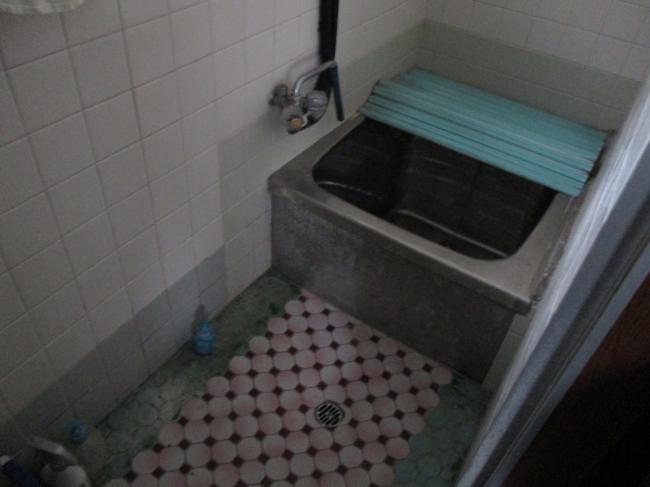 1950s wood house, 15-min walk to station, Okayama