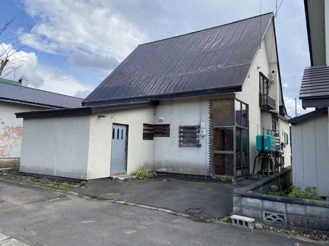 1960s wood house in Hokkaido