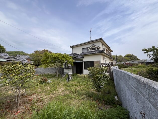 1980s wood house in Ehime