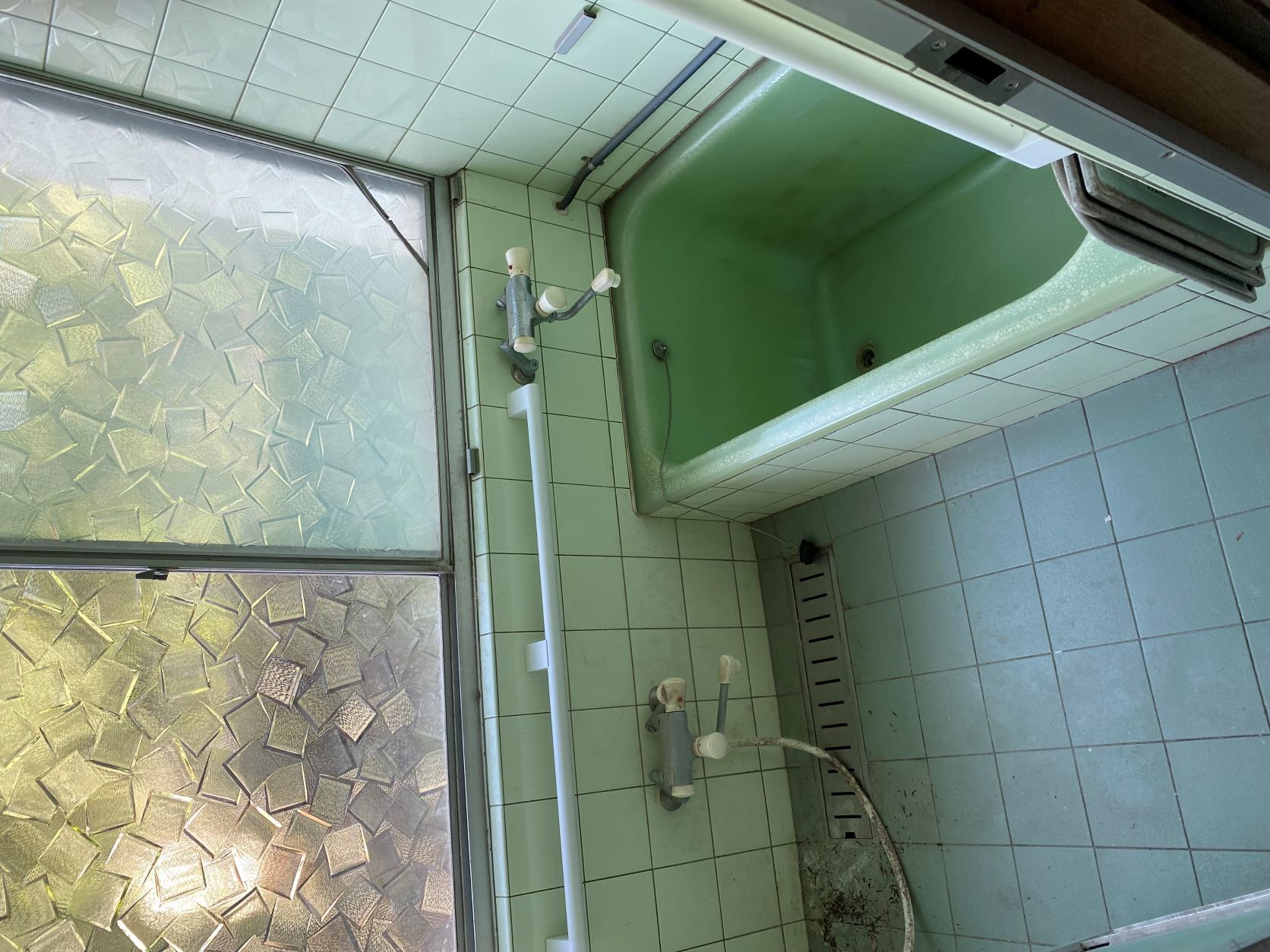 1960s concrete house on a large plot in Ehime