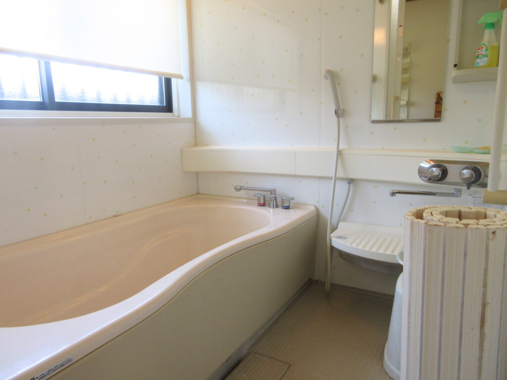 2000s wood house in Ibaraki