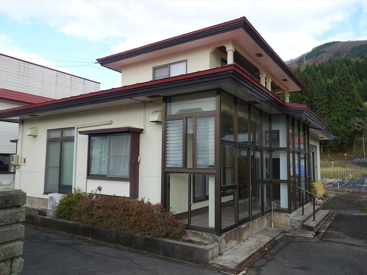 1980s wood house in Akita