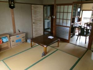 1970s wood house, 19-min walk to station, Gunma