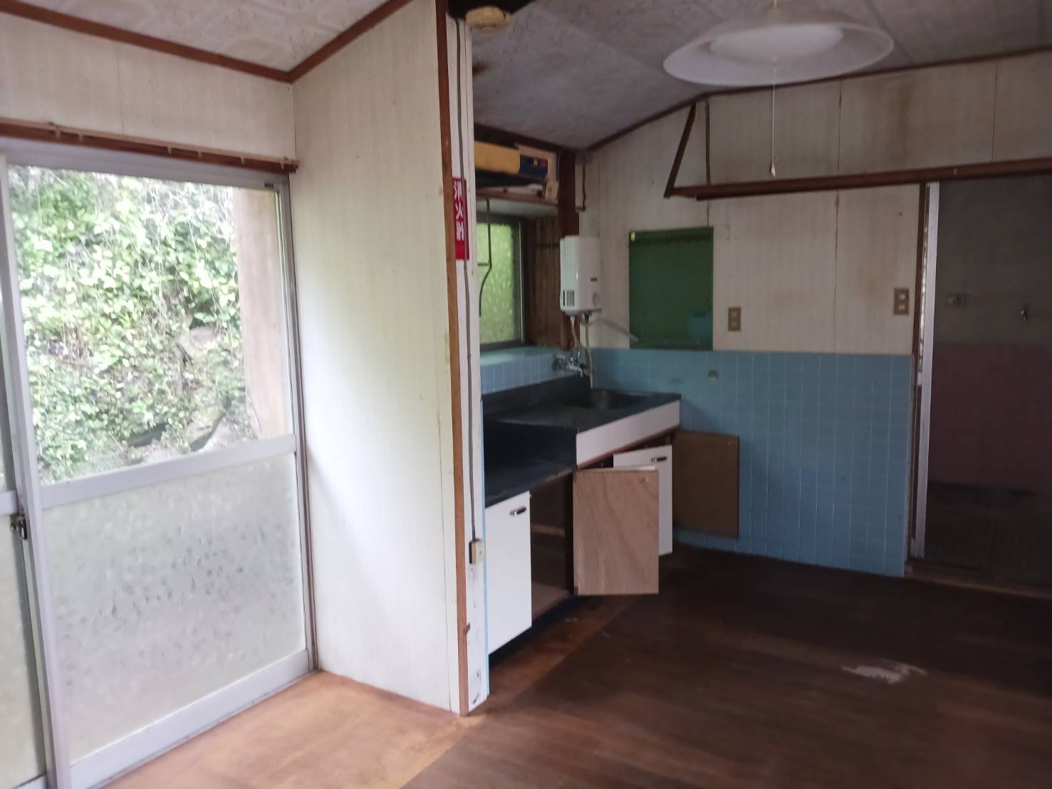 1980s wood house, 8-min walk to station, Kumamoto