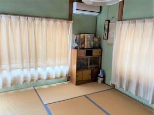 1960s wood house, 1-min walk to station, Shimane