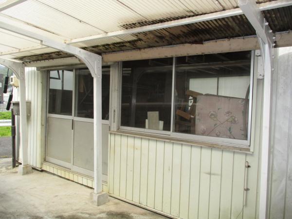 1970s wood house, 17-min walk to station, Okayama
