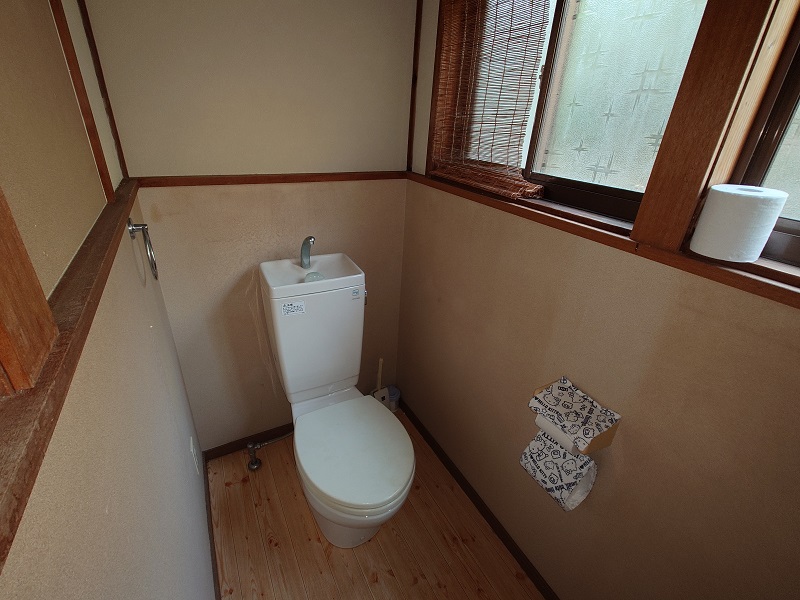 1970s wood house, 2-min walk to station, Tottori