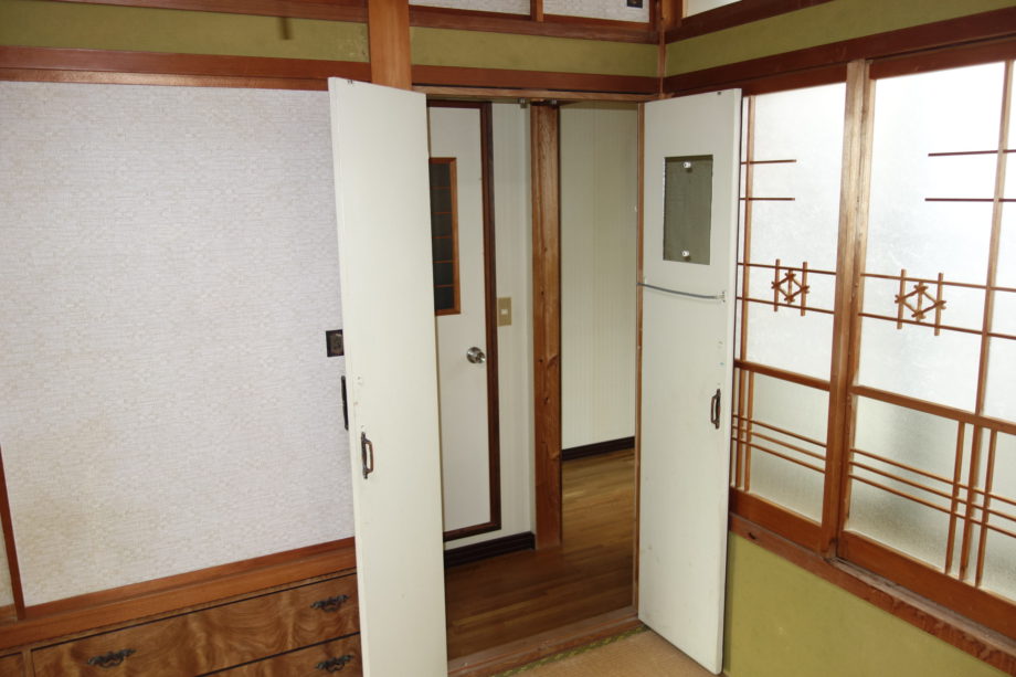 1970s wood house in Nagasaki