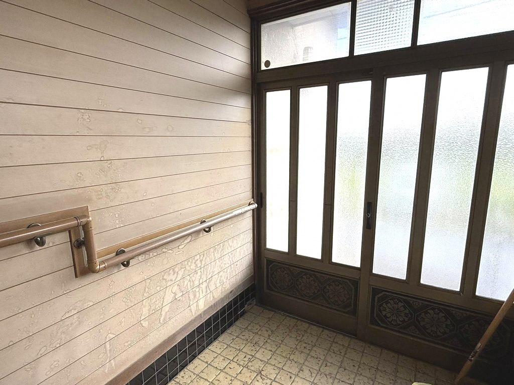 1970s wood house in Hachinohe
