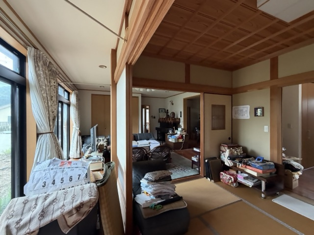 Wood house with outbuildings in Kawanabe, Minamikyushu