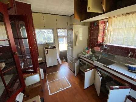 1980s wood house on a large plot in Tashiro, Kinko