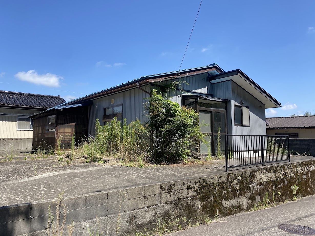 1970s wood house in Toyama