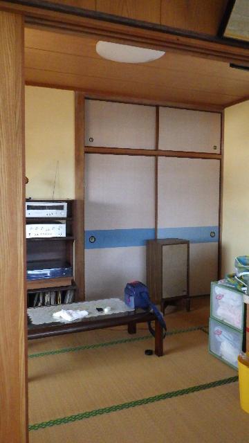 1970s wood house, 17-min walk to station, Nagasaki