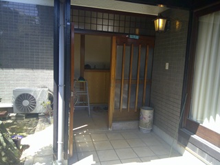 1960s wood house, 19-min walk to station, Ehime