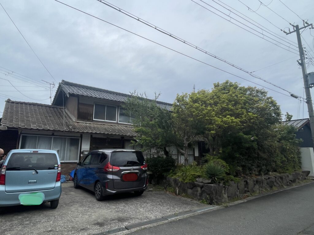 1970s wood house with storehouses in Kyotango, Kyoto