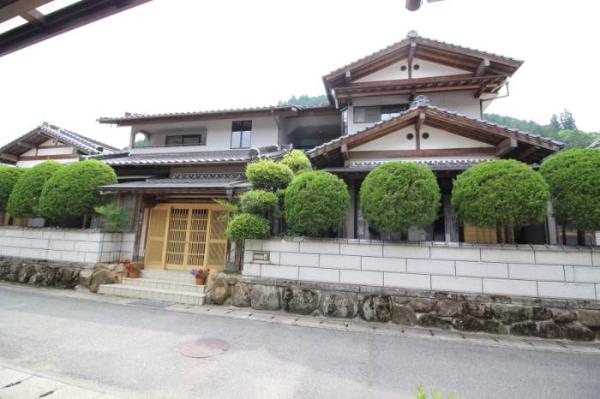 1990s wood house in Hyogo