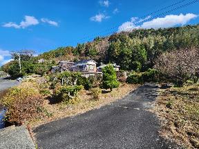 1960s wood house on a large plot in Yamaguchi