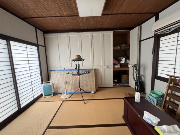 1980s wood house in Ehime