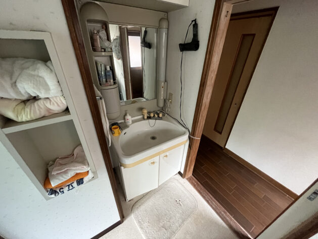 1980s wood house in Ehime