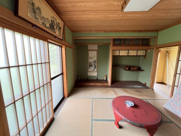 1980s wood house in Ehime