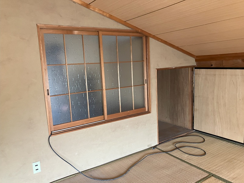 1950s wood house, 1-min walk to station, Tottori