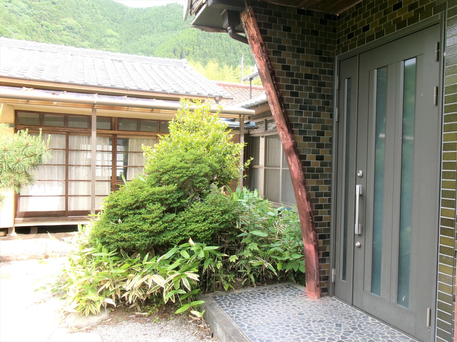 1970s wood house in Hyogo
