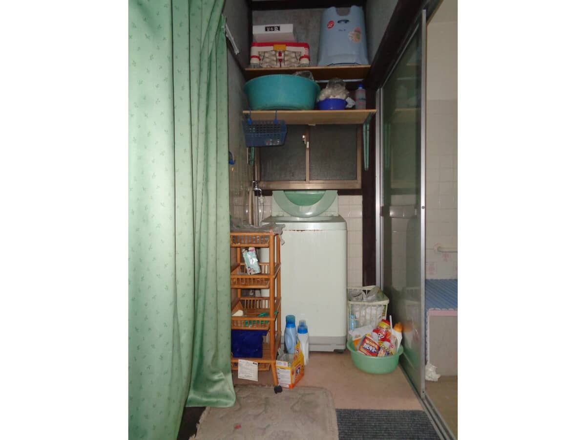 1980s wood house in Hiroshima