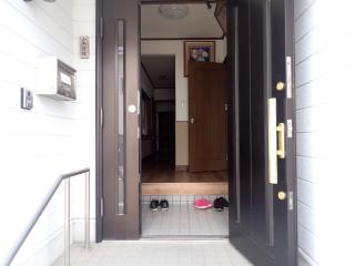 1970s concrete house, 1-min walk to station, Oita