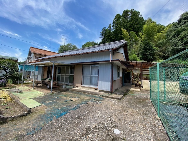 1970s house, 18-min walk to station, Gifu