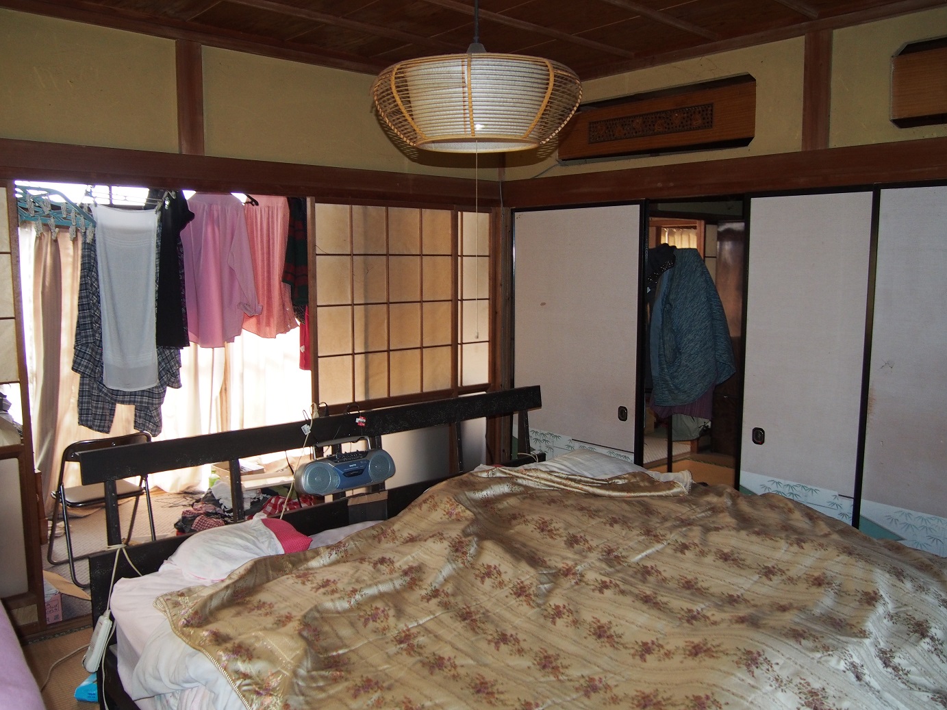 1960s wood house on a large plot in Tochigi
