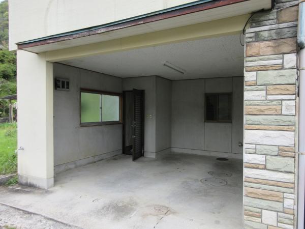 1960s house, 8-min walk to station, Ehime
