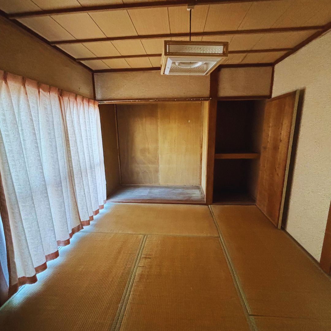 1970s wood house with outbuildings in Miyazaki