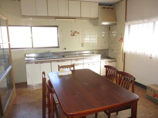 1860s wood house on a large plot in Okayama
