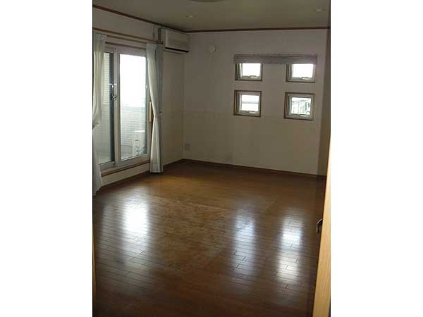 2000s wood house on a large plot in Iwate