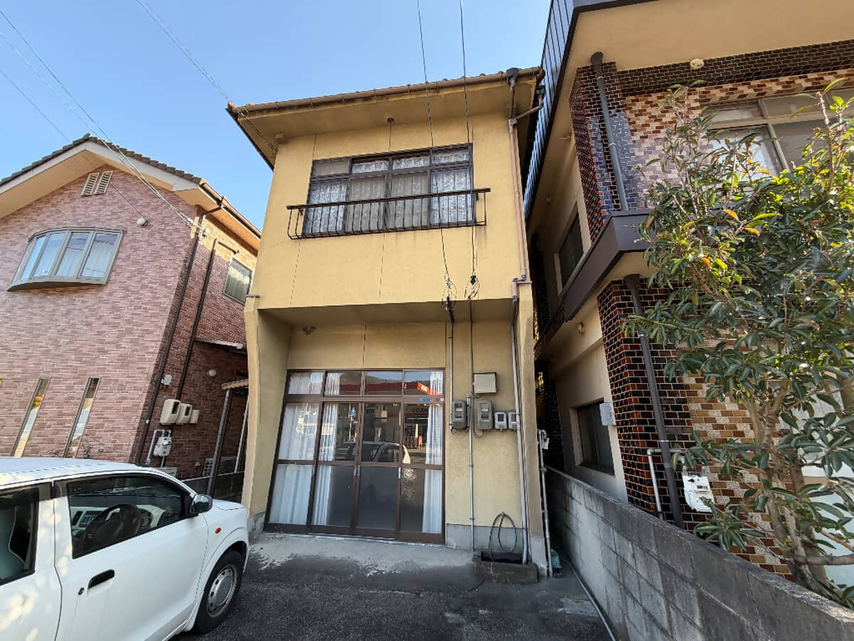 1980s wood house, 13-min walk to station, Hiroshima