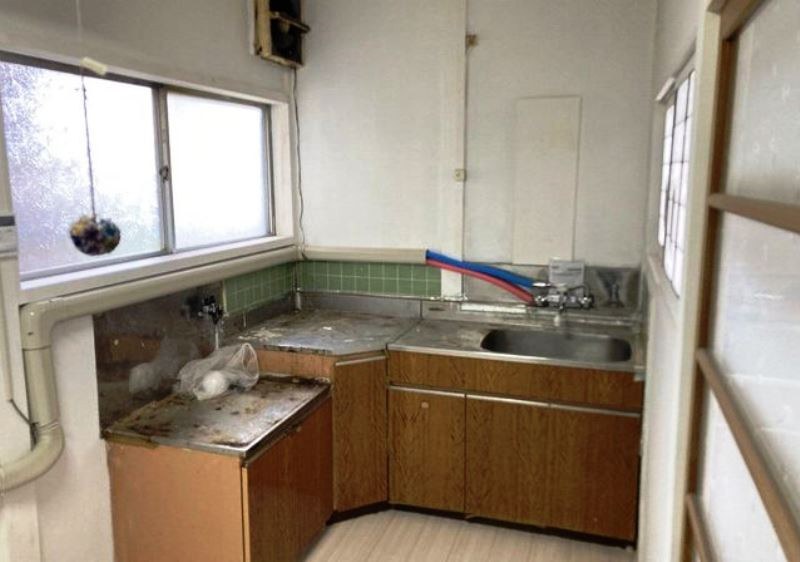 1970s wood house, 5-min walk to station, Toyama