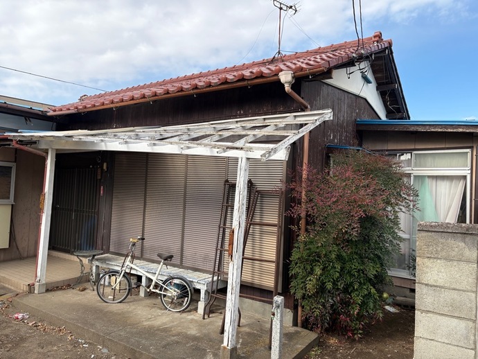 1960s wood house, 10-min walk to station, Gunma