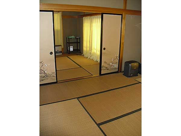 1970s wood house, 9-min walk to station, Iwate