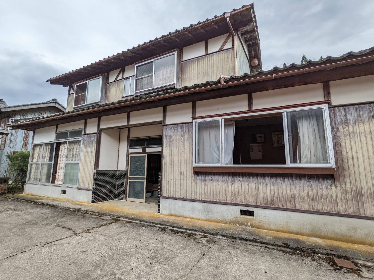 1960s wood house in Hyogo