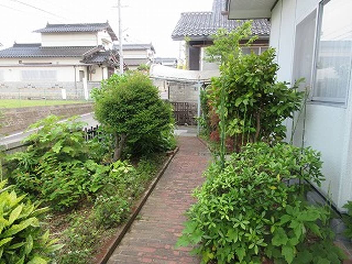 1970s wood house