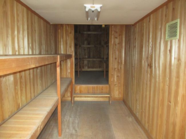 1970s wood house, 17-min walk to station, Okayama