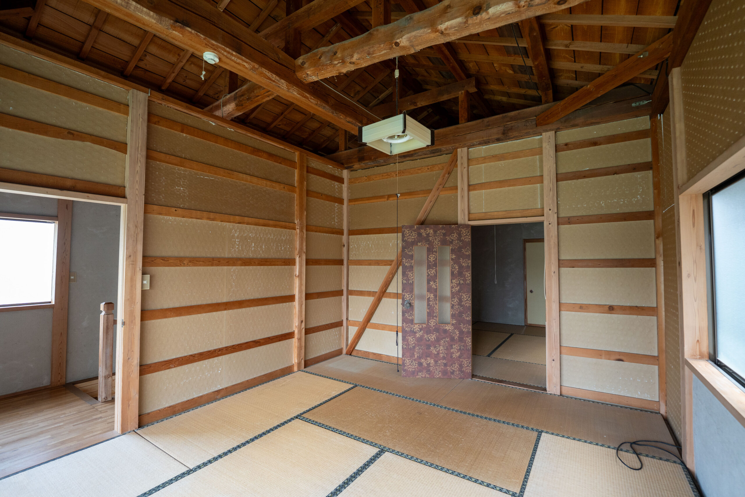 House, 12-min walk to station, Toyama