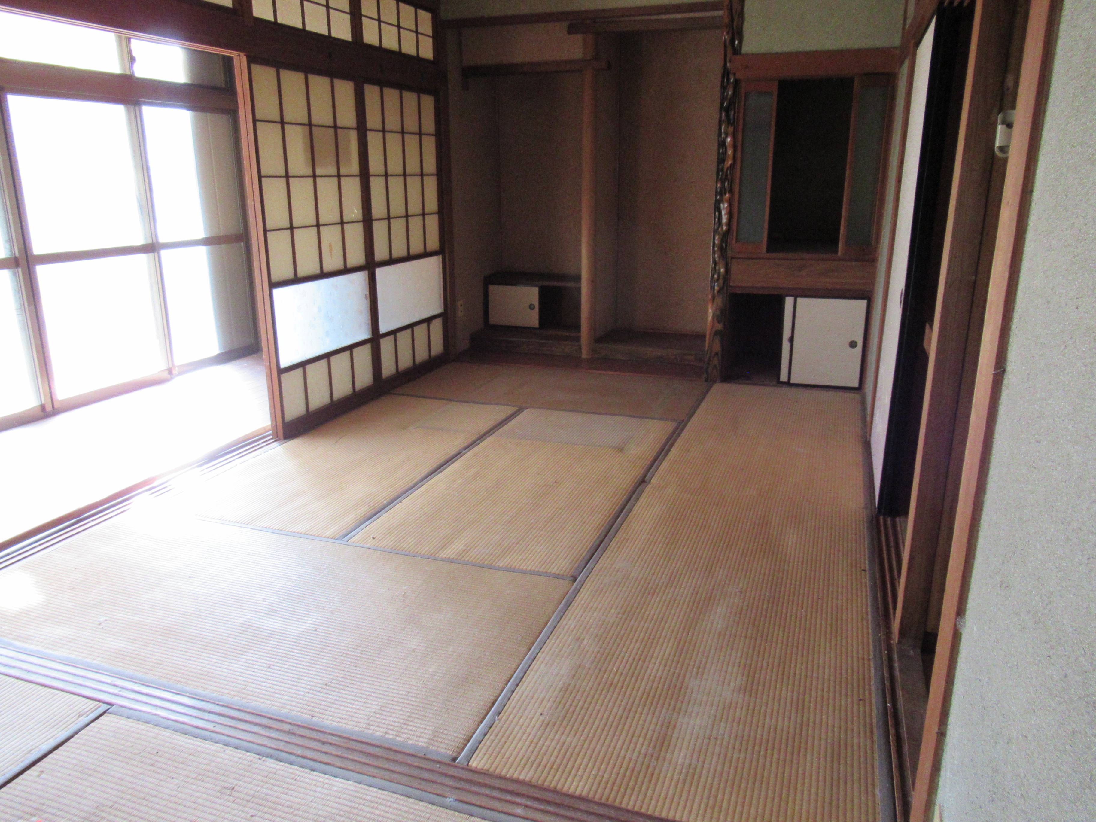 1970s wood house near the coast in Futagawa, Tarumizu