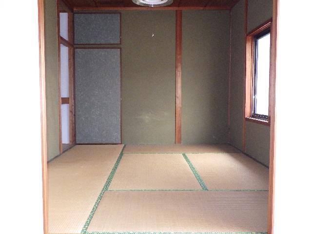 Wood house, 20-min walk to station, Nagasaki
