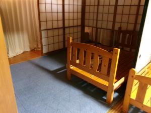 Gero City Akiya Bank [Hagiwara 052] For Sale 12 Million Yen / Popular Area! Former Local High School Athletic Club Dormitory / Many Rooms, 2 Toilets / Suitable for Company Dormitory, etc.!
