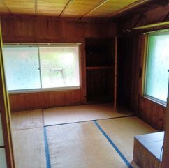 1920s wood house on a large plot in Mie