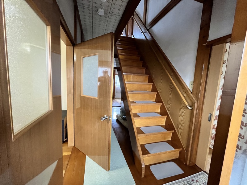 1970s house, 1-min walk to station, Niigata