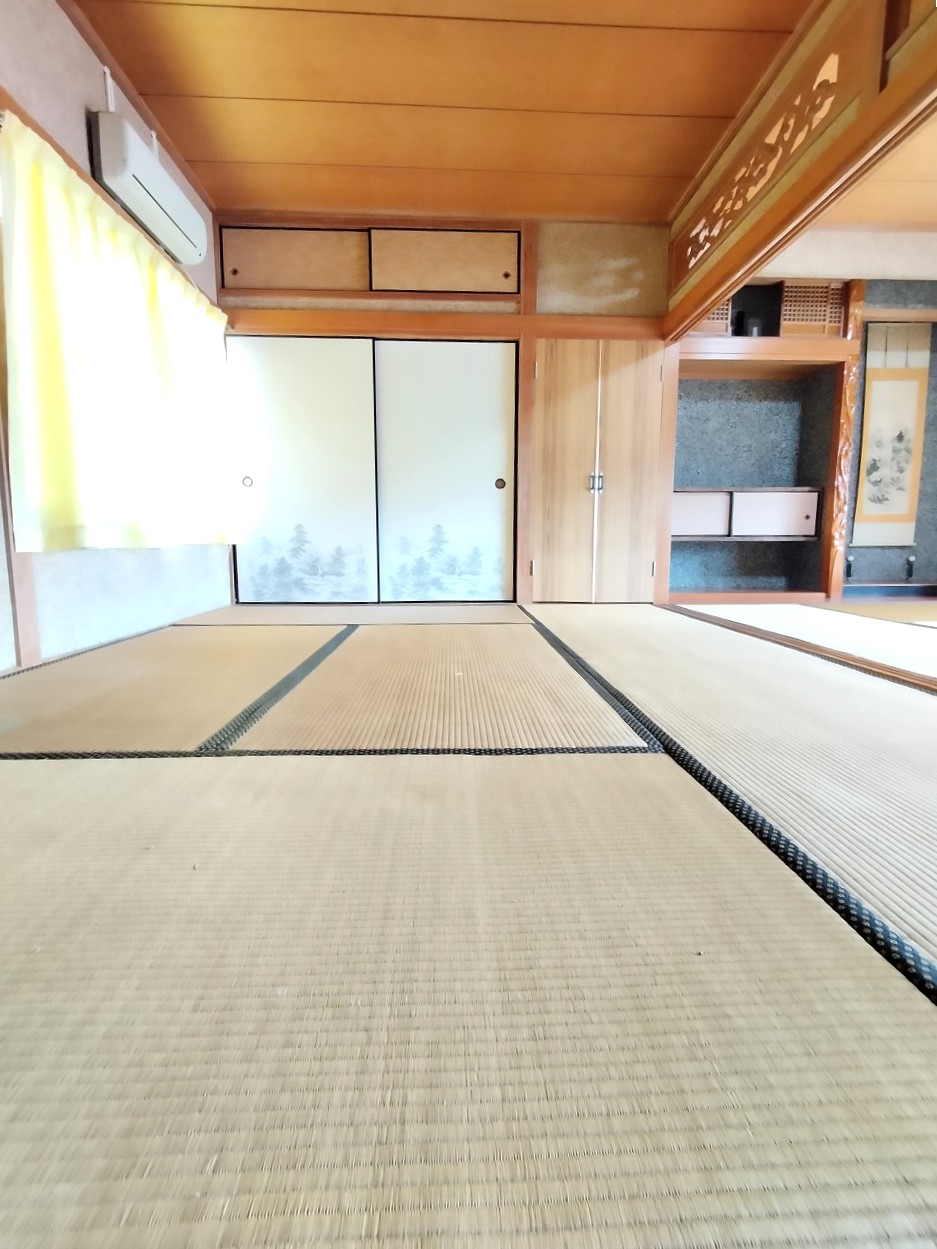 1970s wood house in Ehime