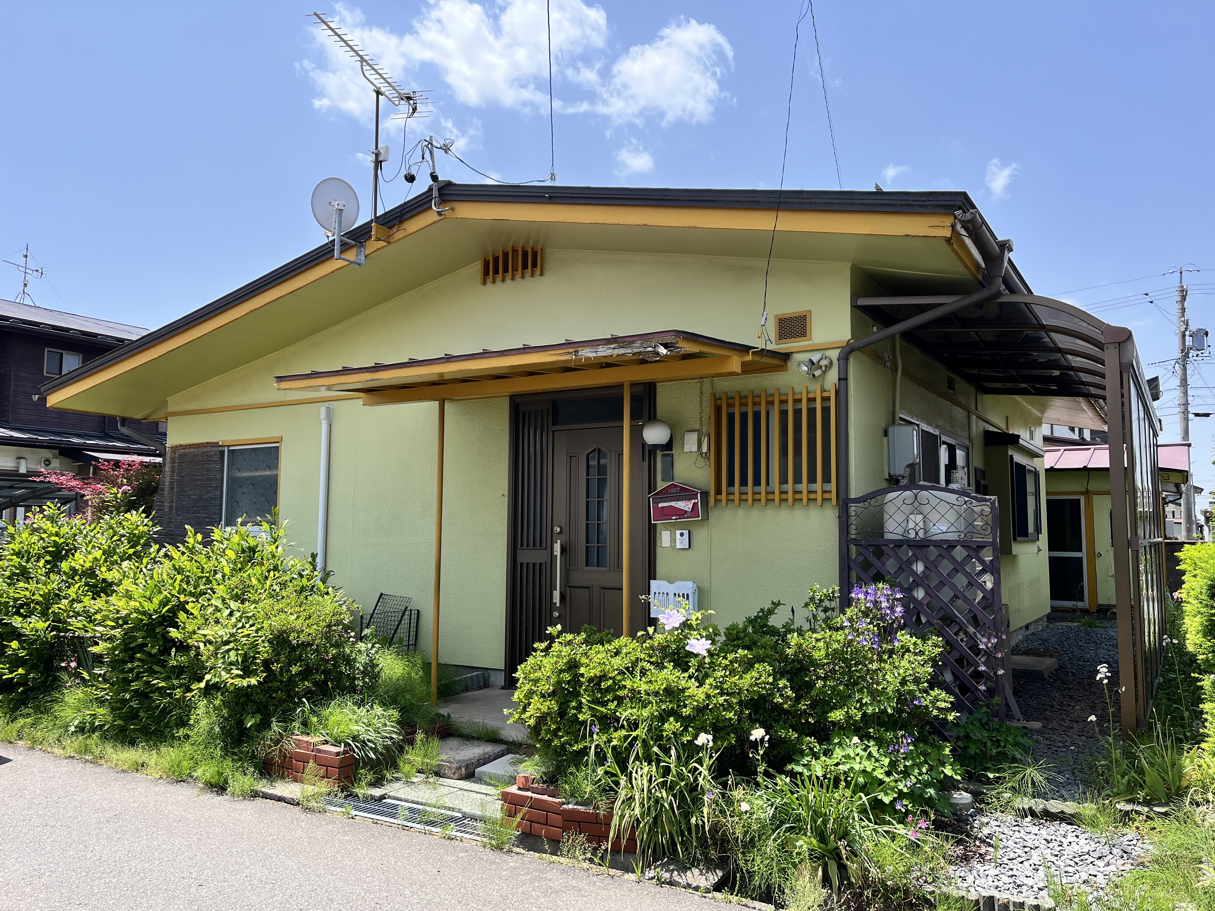 1970s wood house in Nagano